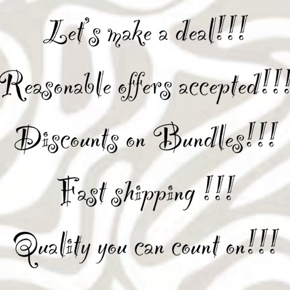 Fashion jewelry bundle 3 necklaces, 2 extra pendants, 1 pair of earrings. - Picture 10 of 10